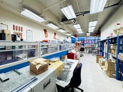 Ubi Techpark (D14), Factory #587774301